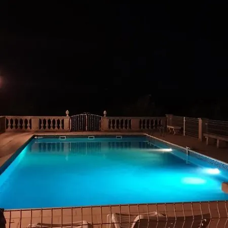 Maisonnette Au Pied De La Garrigue Ferienhaus *